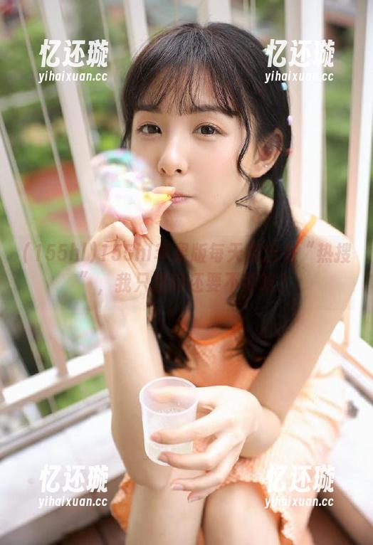 155hl苹果版每天都出来“热搜”，我只想问还要不要吃？