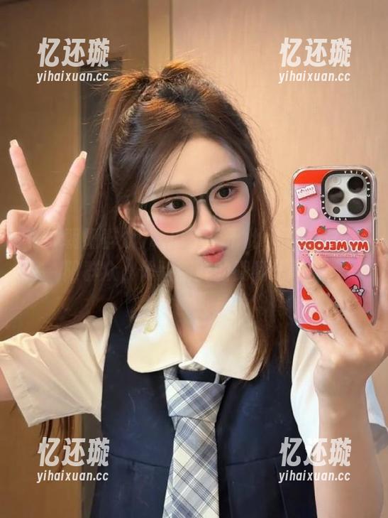 吃瓜不止于此，下载51朝阳群众，体验新鲜的戳戳乐吧！