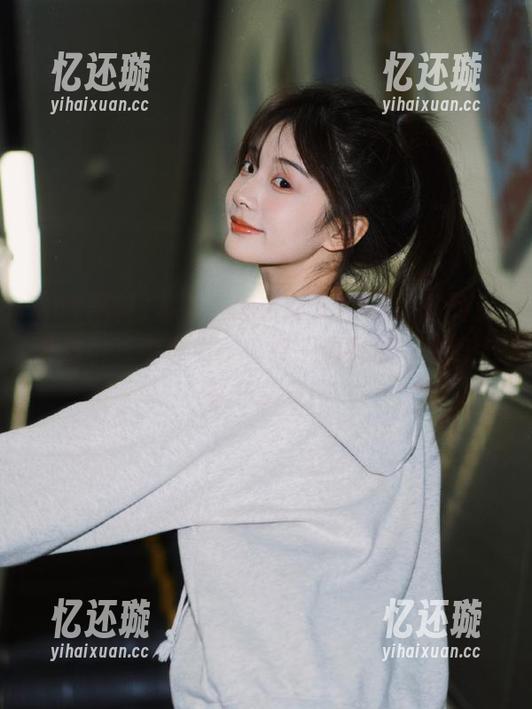 91黑料 呜呜,怎么办又在91黑料的资源吸引声中迷失,真想一边吃瓜一边跟大家分享呀!