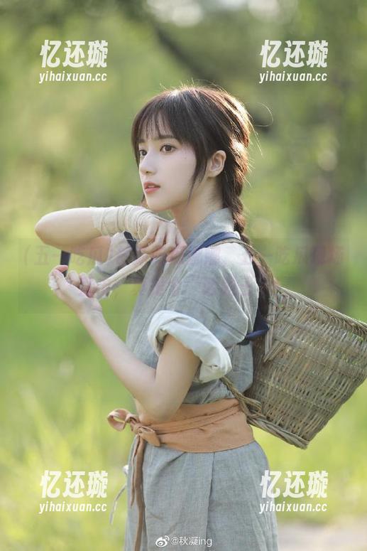 最新吃瓜娜娜，五一吃瓜现场直击，真是个“话题王”！