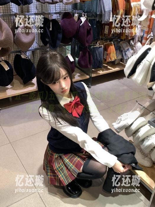 五一吃瓜 五一吃瓜,快来登录,看见娜娜又化身“偶像剧女主”了没?