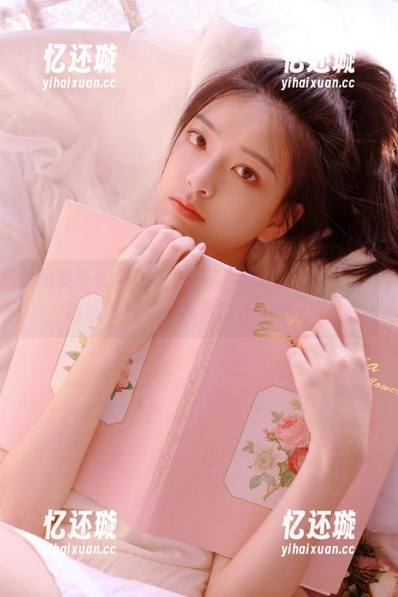 黑料正能量 观看到这“黑料正能量”,真心希望不是回家路上的奇遇。