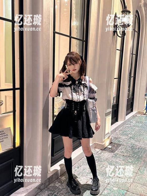 “黑料社”导航一开，今天又要在APP上过把瘾，期待又忐忑…
