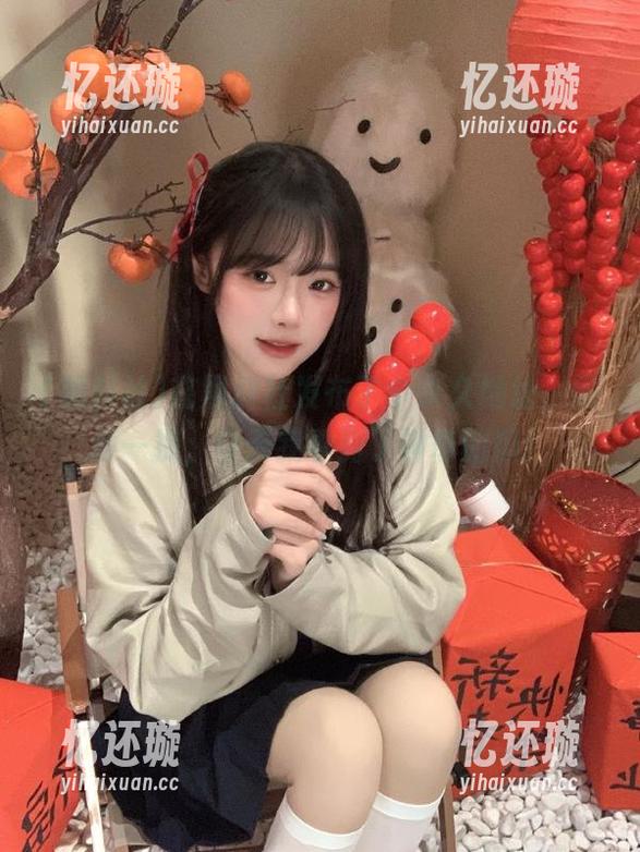 黑料社 在黑料社发布了个永久地址,顺便一提,今天我看到了神奇的瓜!